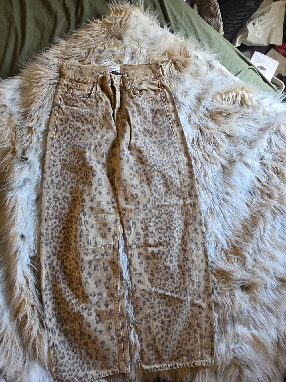 Citizens Of Humanity Miro Cheetah-Print Relaxed Barrel Jeans - Picture 3 of 11